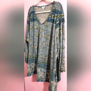 Women's Blue Floral V-Neck Tunic 26/28